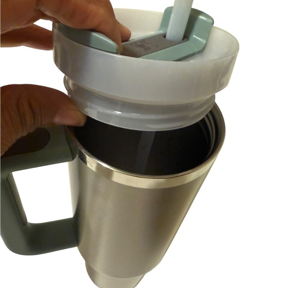 Stanley 30 OZ Stainless Steel Tumbler with Handle - Picture 5 of 8